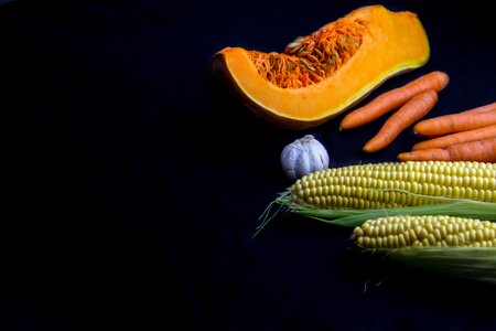 4 yellow onion corn