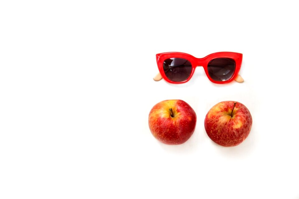 3 Red is the new black womens fashion sun glasses