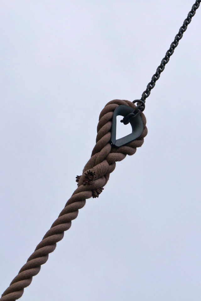 Manila rope and metal chain