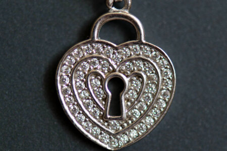 Silver heart lock necklace photo