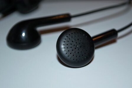 Stereo earbuds photo