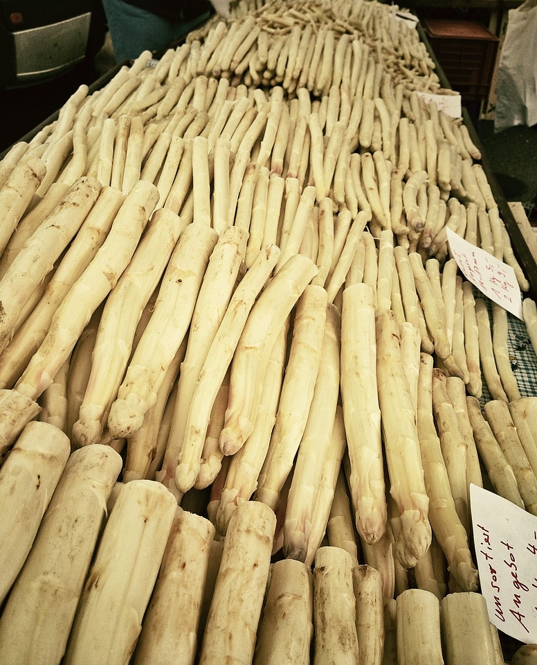 Eat kitchen market