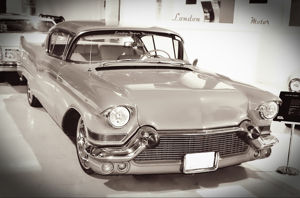 Classic motor vehicle
