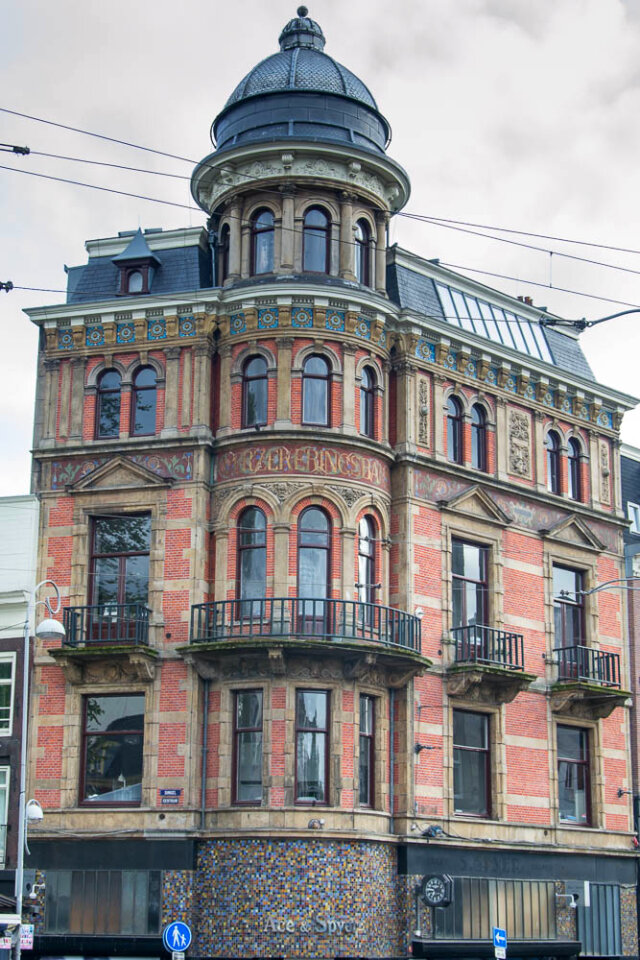 Koningsplein building