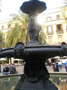 Fountain in Placa Reial