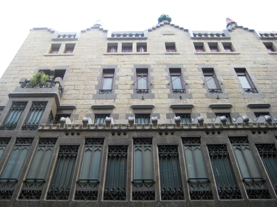 Palau Guell facade