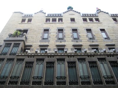 Palau Guell facade photo