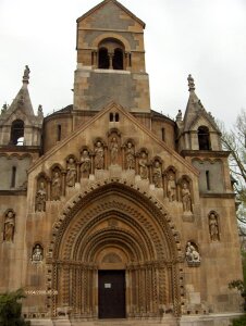 Vajdahunyad chapel