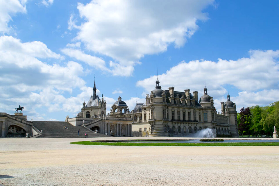 Chantilly castle panorama