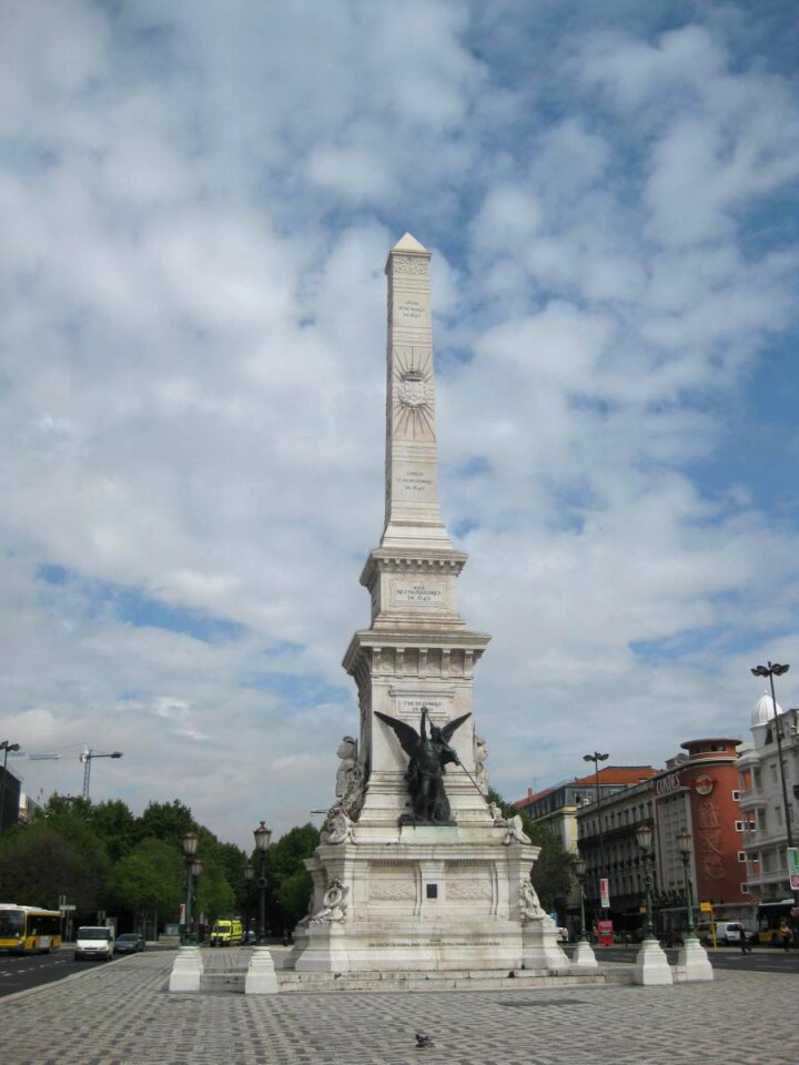Restauradores monument