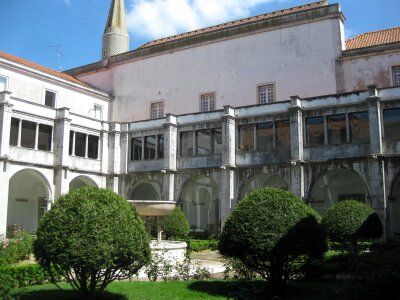 Azulejos museum inner garden photo