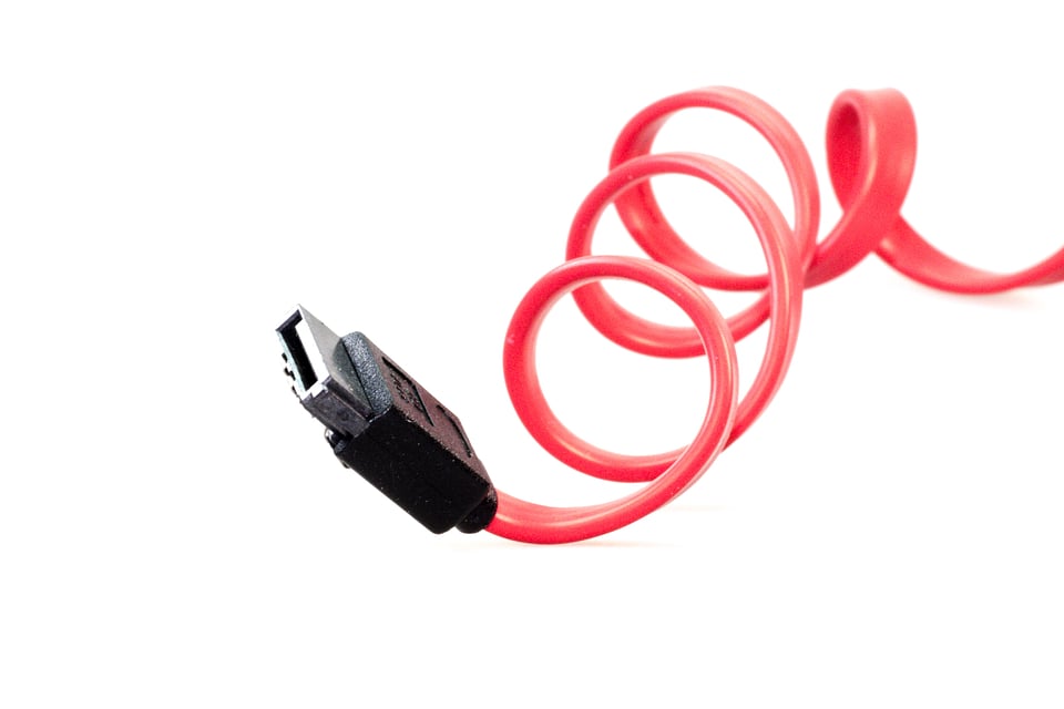 S-ata connection plug