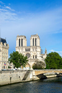 Notre-Dame de Paris west facade photo