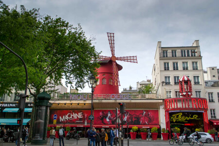 Moulin Rouge cabaret photo