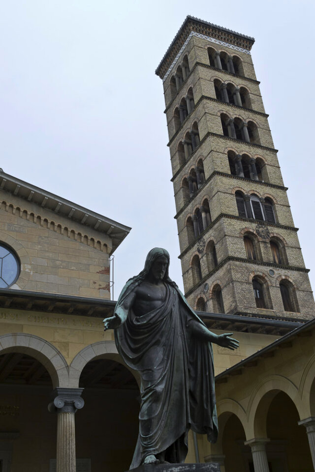 Jesus Christ statue