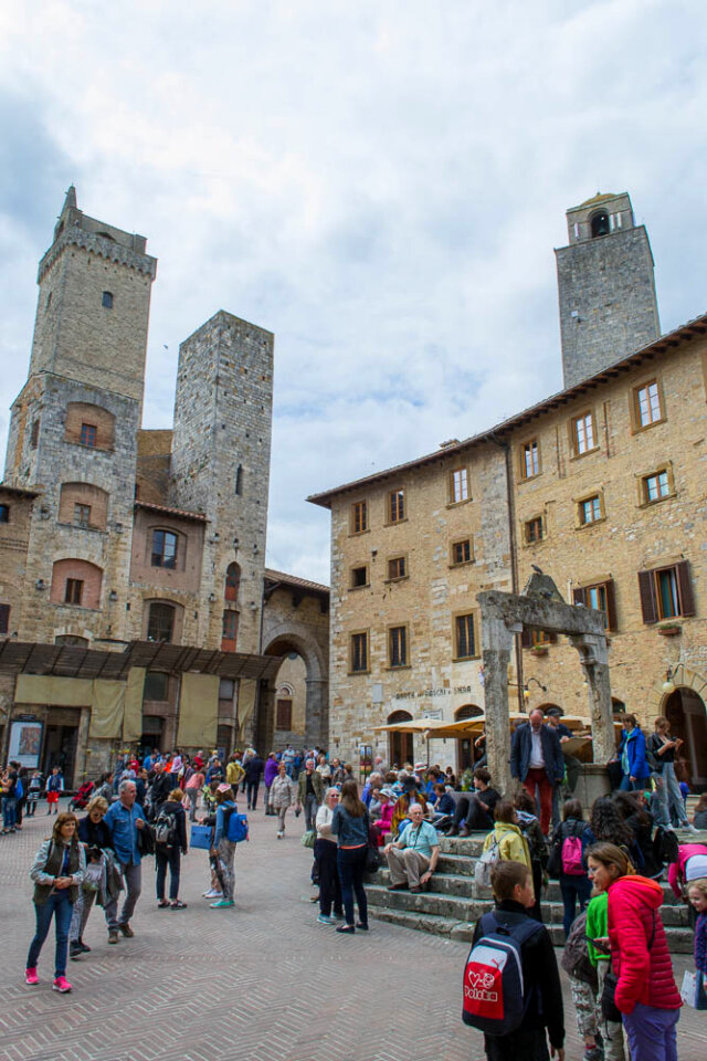 Piazza della Cisterna