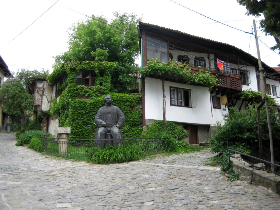Statue on green corner