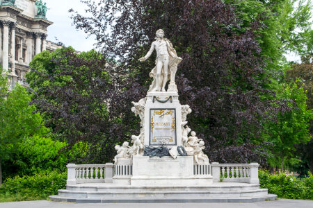 Wolfgang Amadeus Mozart monument photo