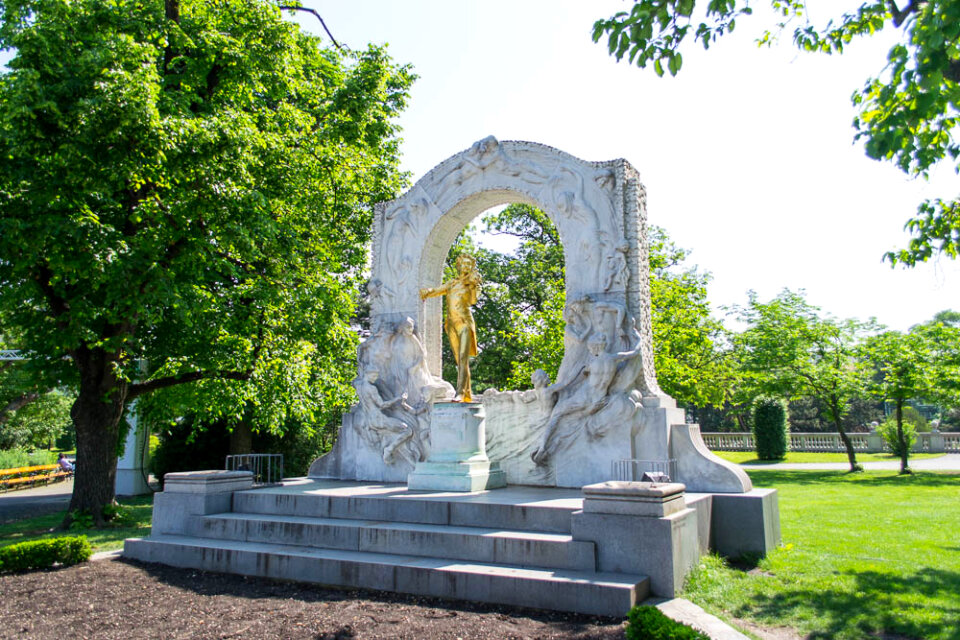 Johann Strauss monument
