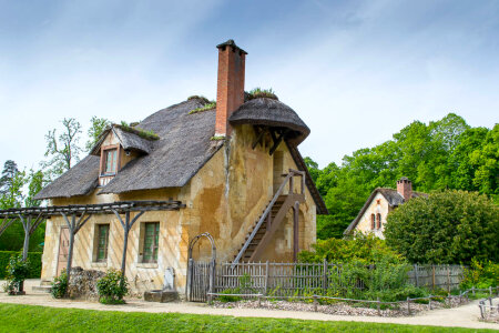 Guard House and Dovecoat