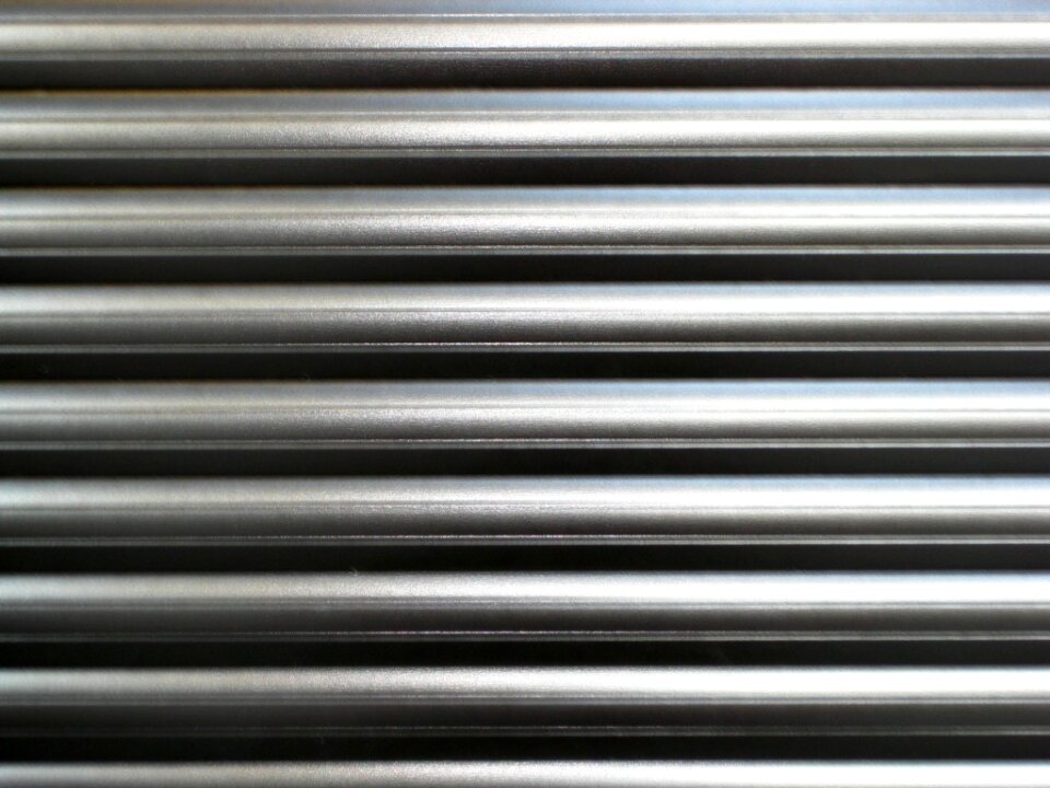 Shop window roller shutter