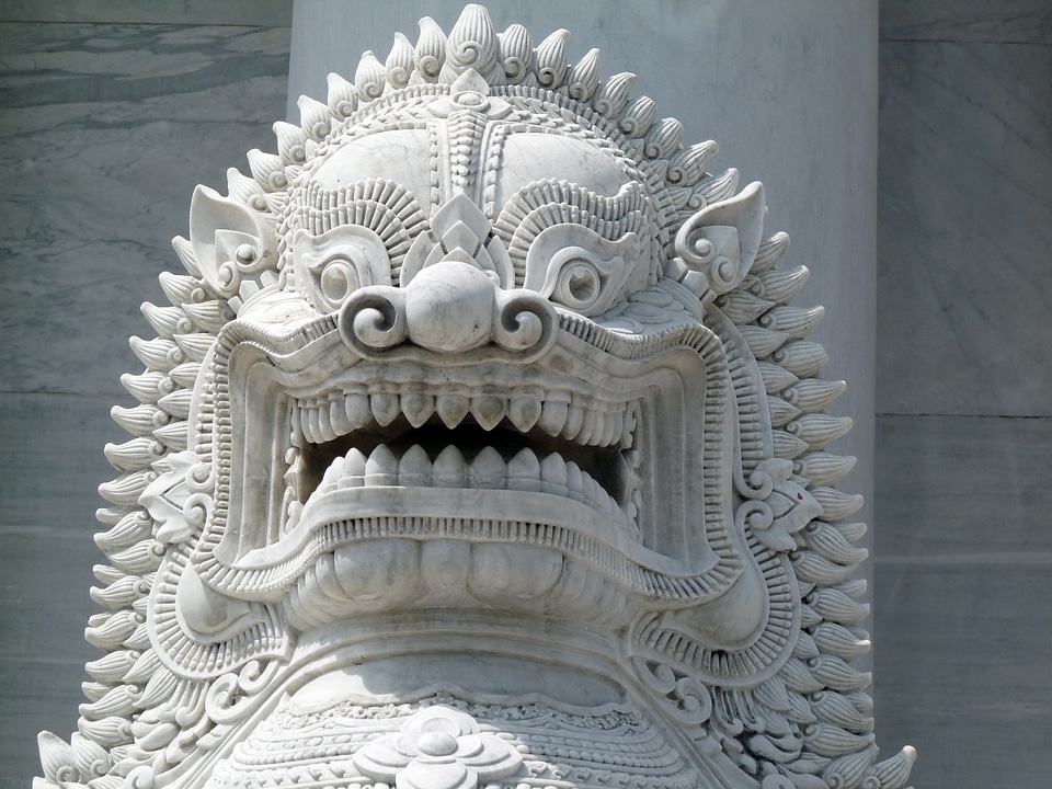 Lion sculpture temple complex