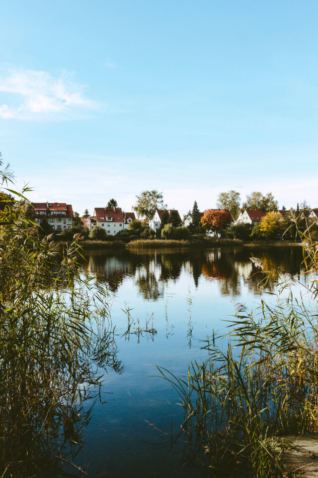 Apartment complex by the lake 3