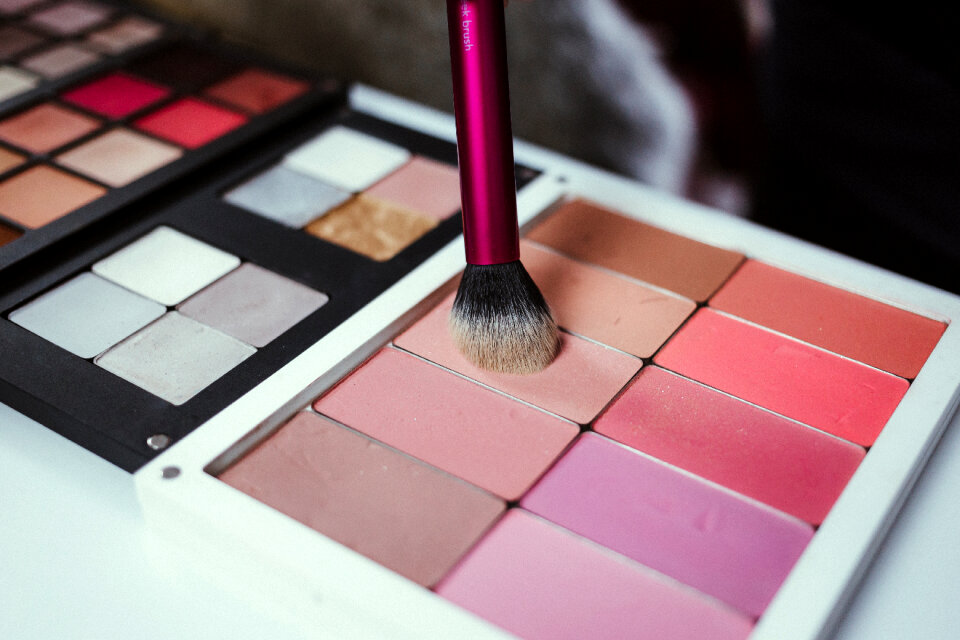 Blush palette and a brush
