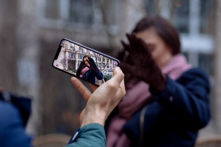 Taking a photo with an iPhone X photo