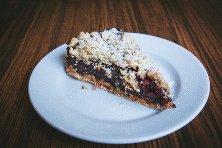 Crumble plum pie 2 photo