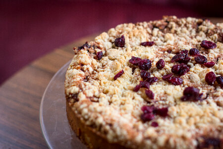 Crumble chokeberry pie photo