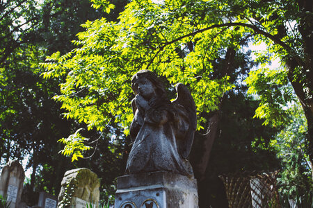 Angel tombstone photo