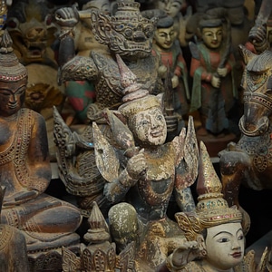 Burma figures buddhism photo