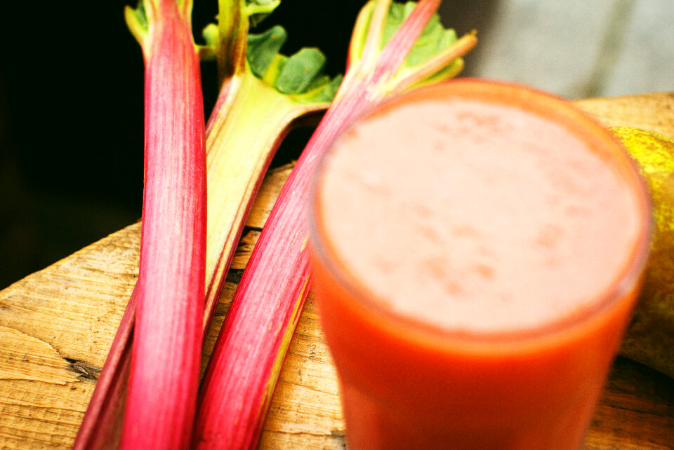 Pear and rhubarb smoothie 3