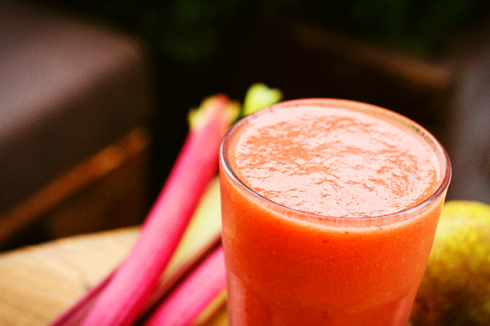 Pear and rhubarb smoothie 2