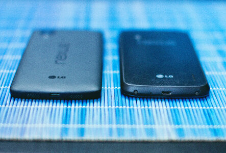 Nexus 4 and 5 photo