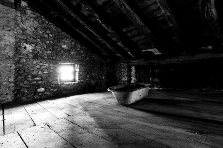 Free stock photo of attic, bathtub, beams