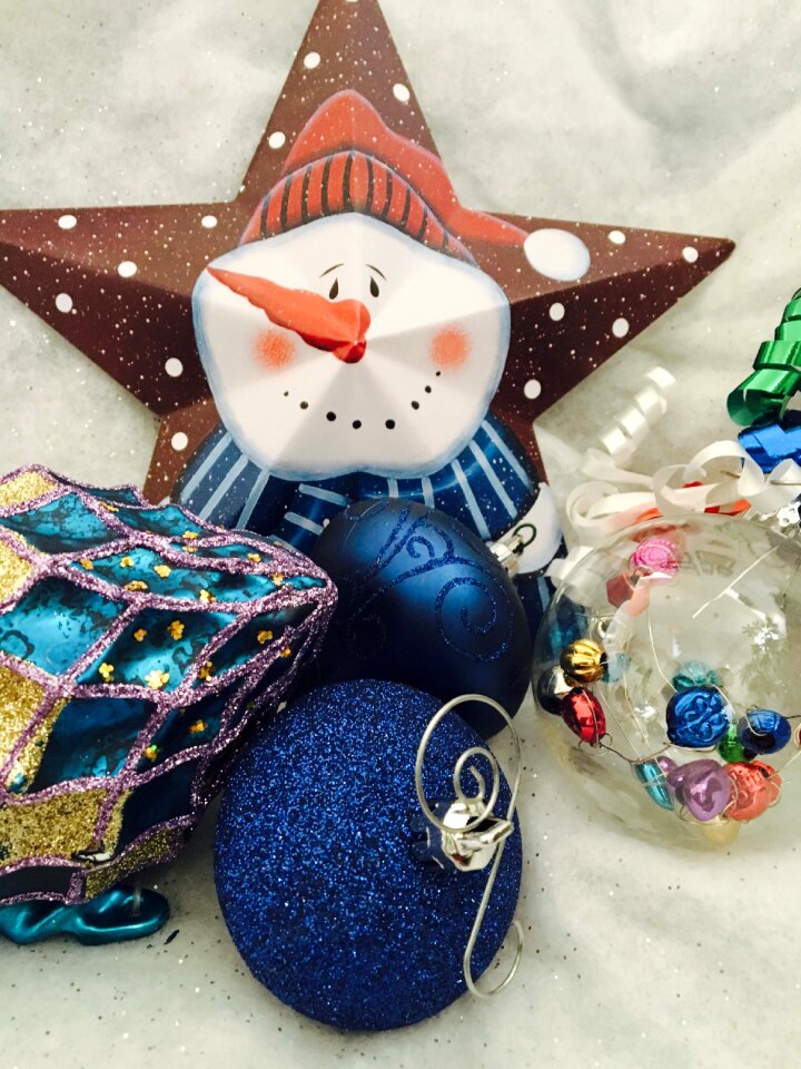 2blue Glitter Baubles Brown Star Snowman Print Christmas Decor