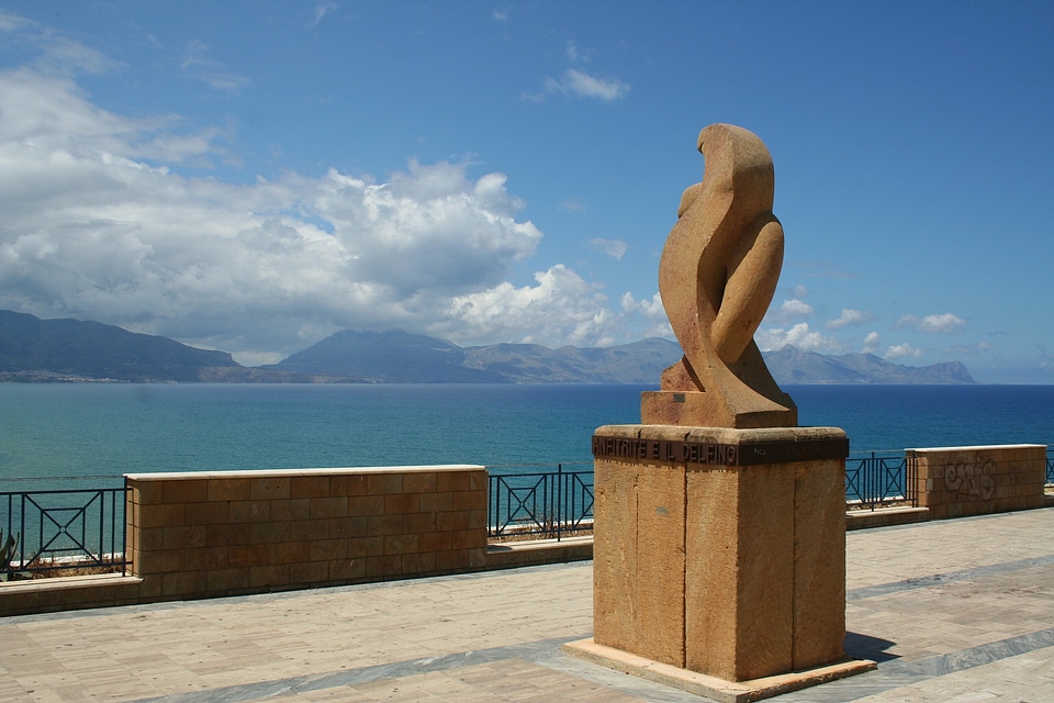 Mediterranean sculpture promenade