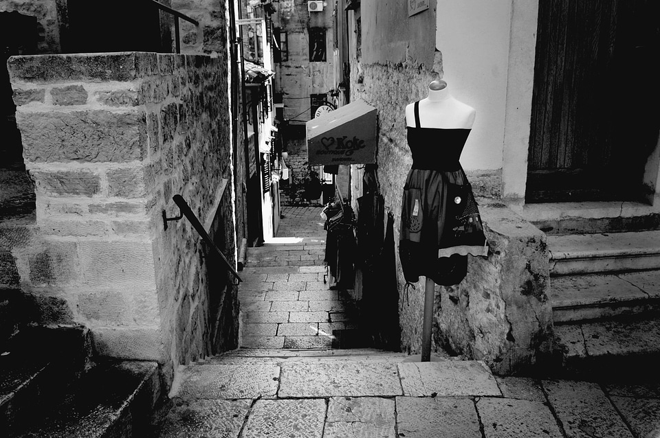 Alley stairs fashion