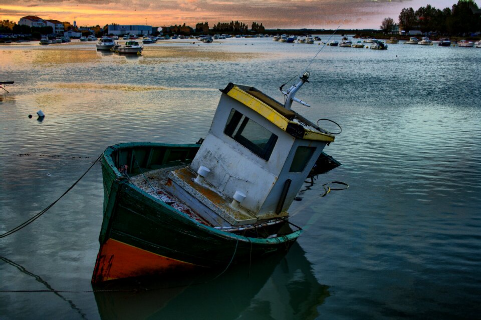 Free stock photo of boat, flooded, reflection
