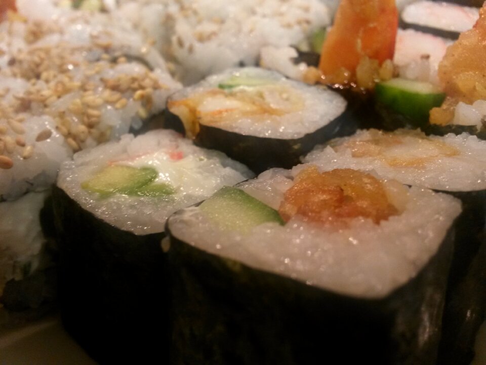 Free stock photo of bruder kann-sushi-machen, sushi