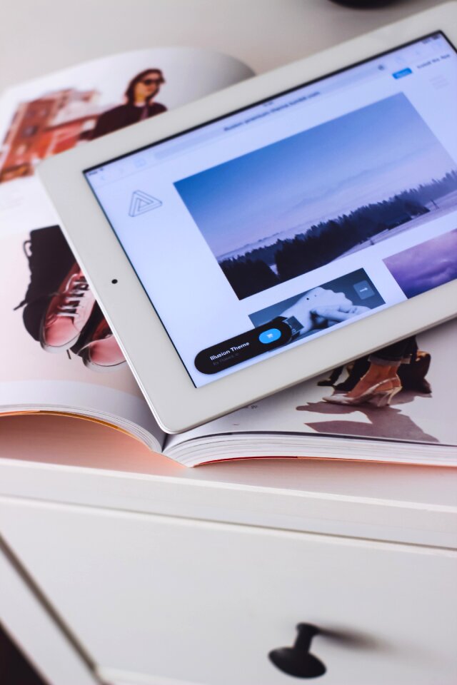 Free stock photo of apple, ipad, magazine