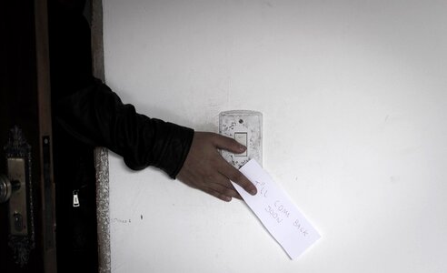 Free stock photo of door, hand, leaving