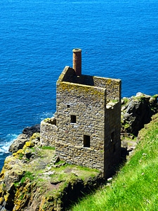 Decay old botallack mine