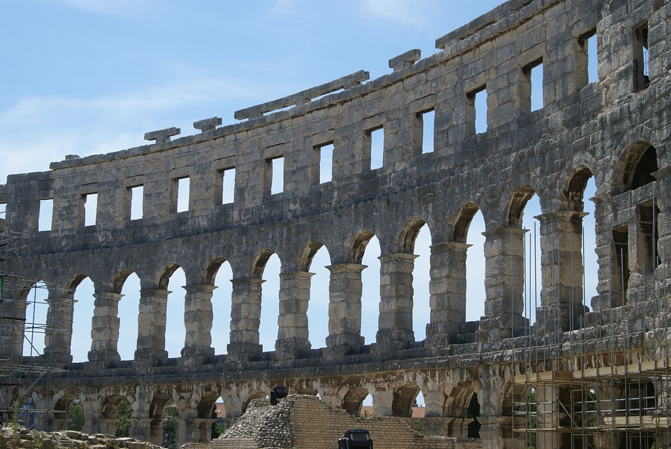 Monument antiquity places of interest