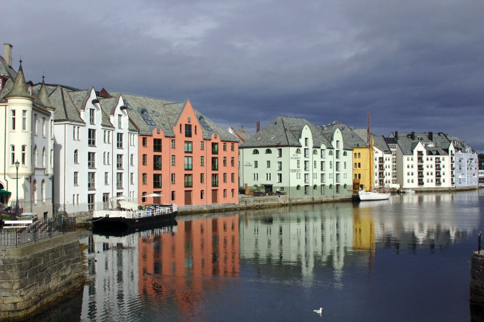 Free stock photo of architecture, buildings, canal