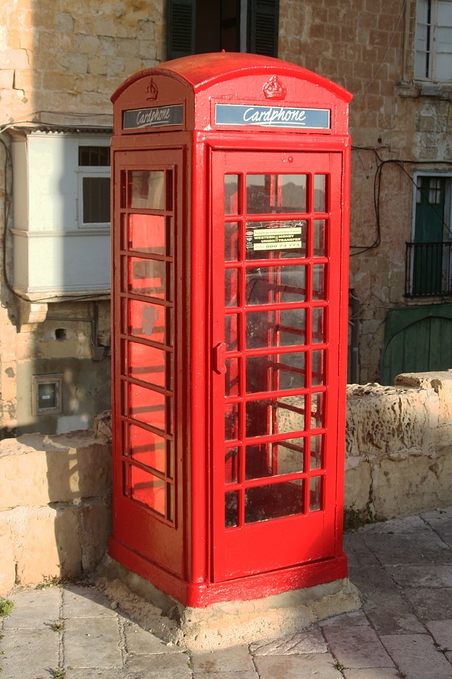 Malta valetta phone booth