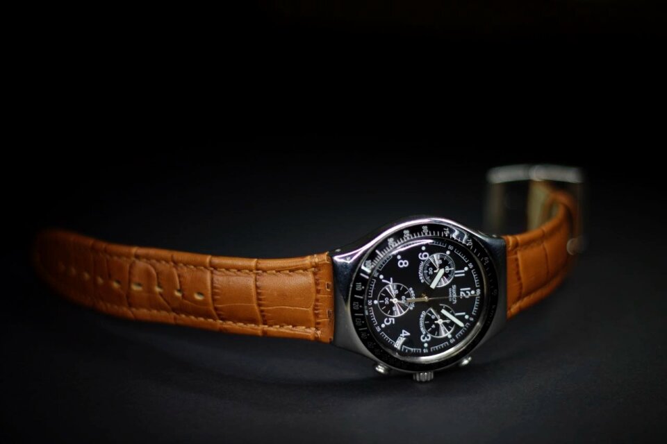 Round Silver-colored Chronograph Watch