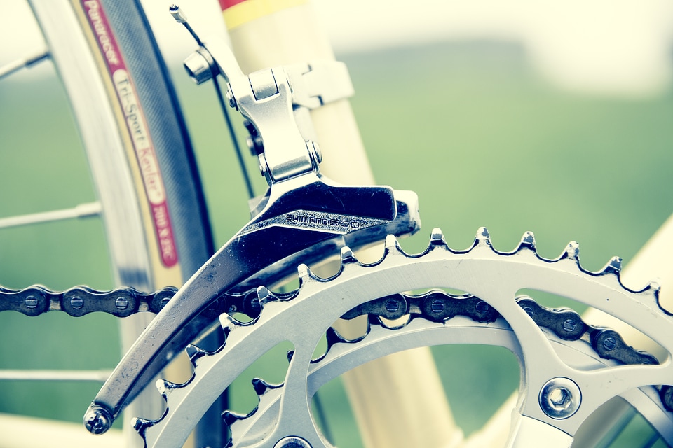 Bottom bracket close up chain